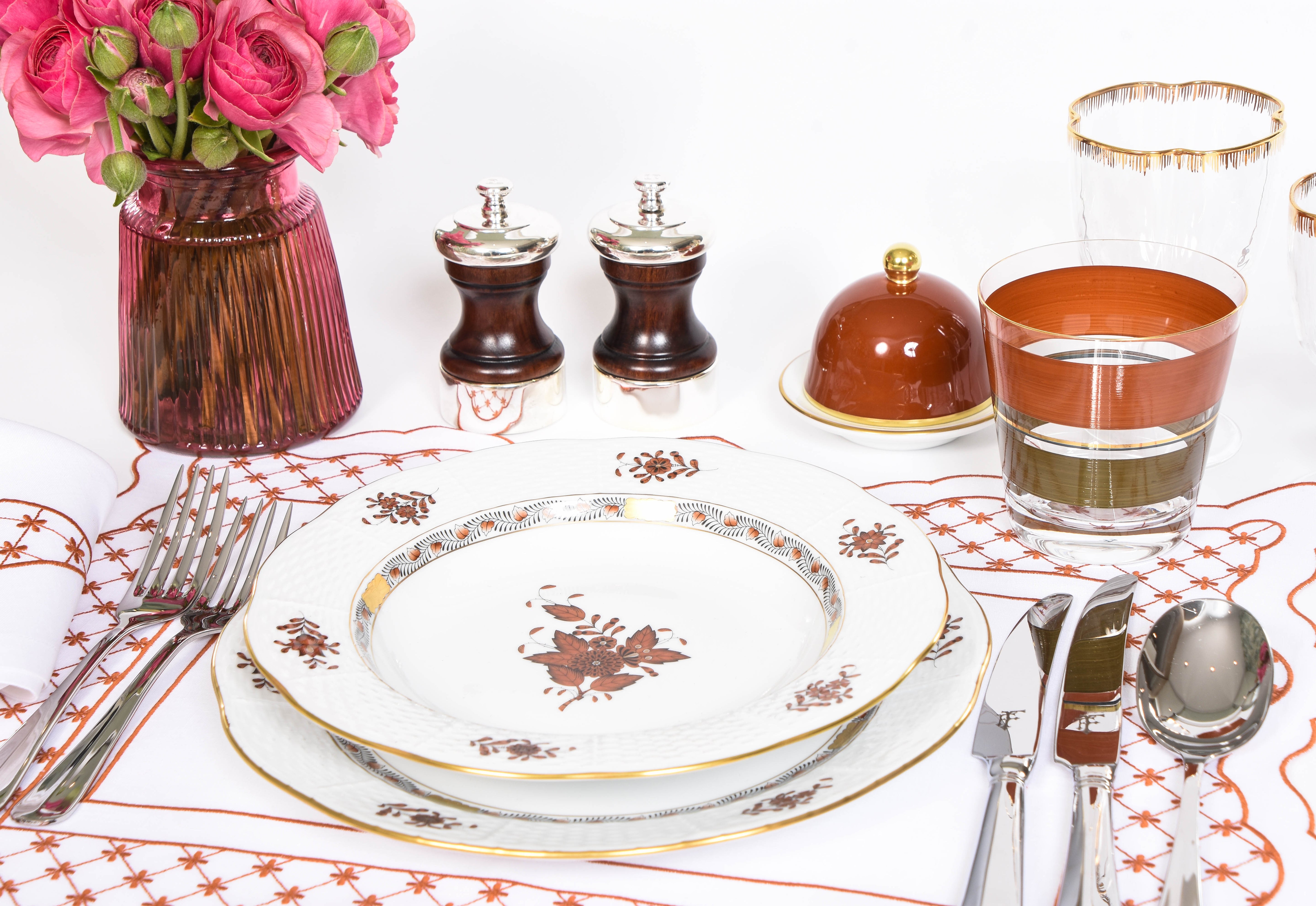 Herend Apponyi Chesnut Dinner Service