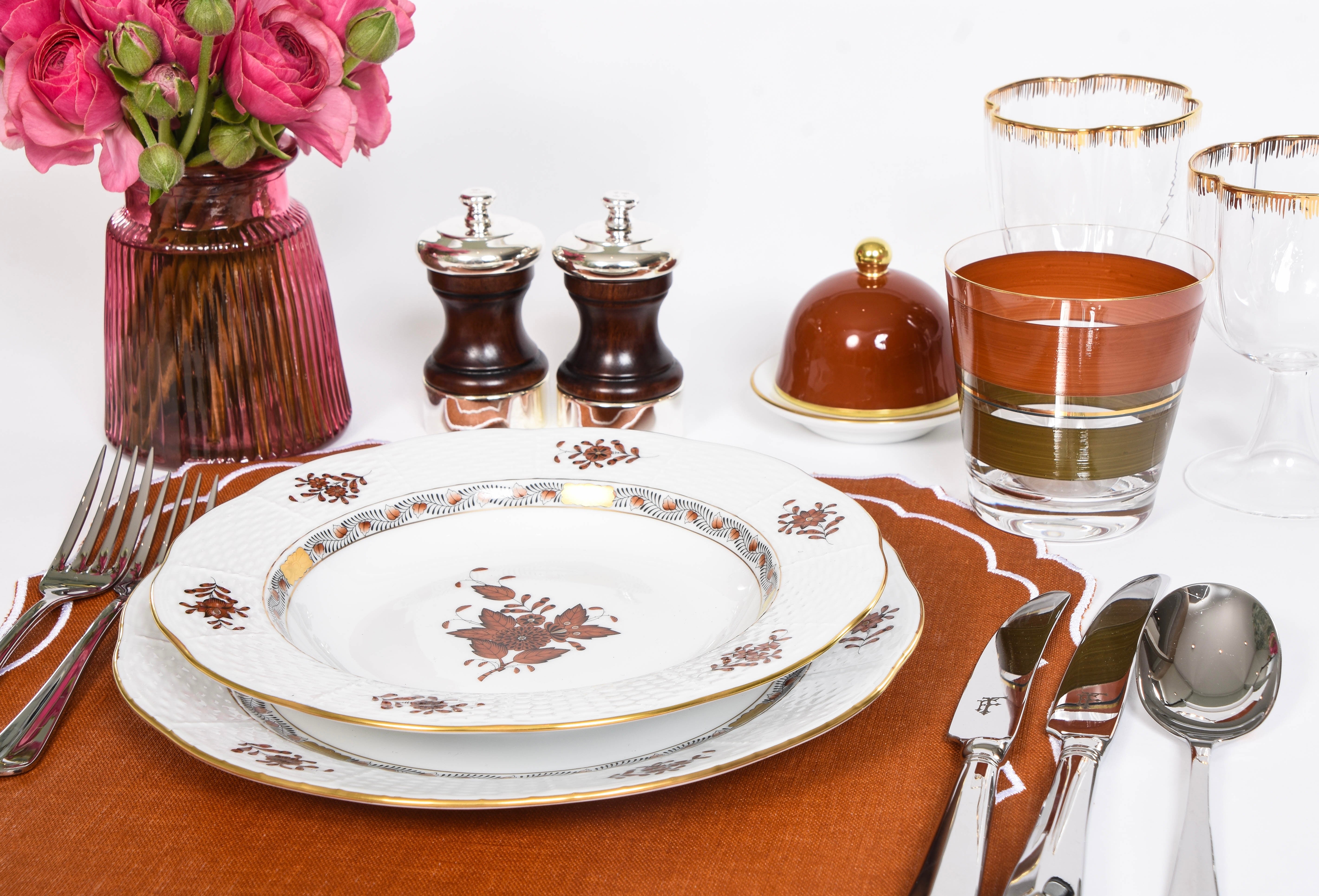 Herend Apponyi Chesnut Dinner Service