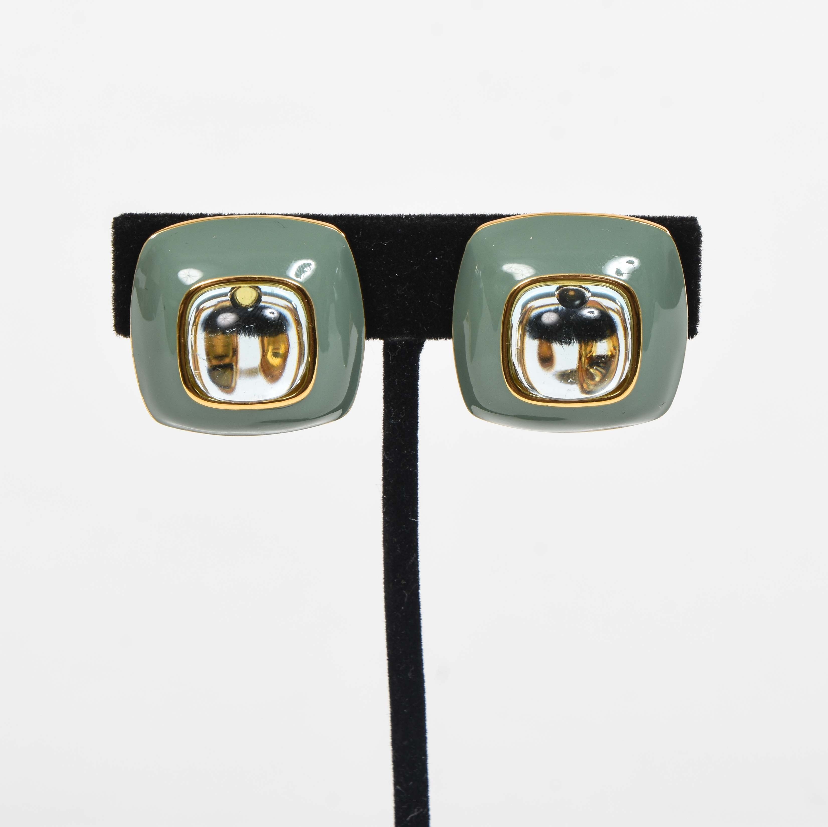 Palwer Clip Earrings