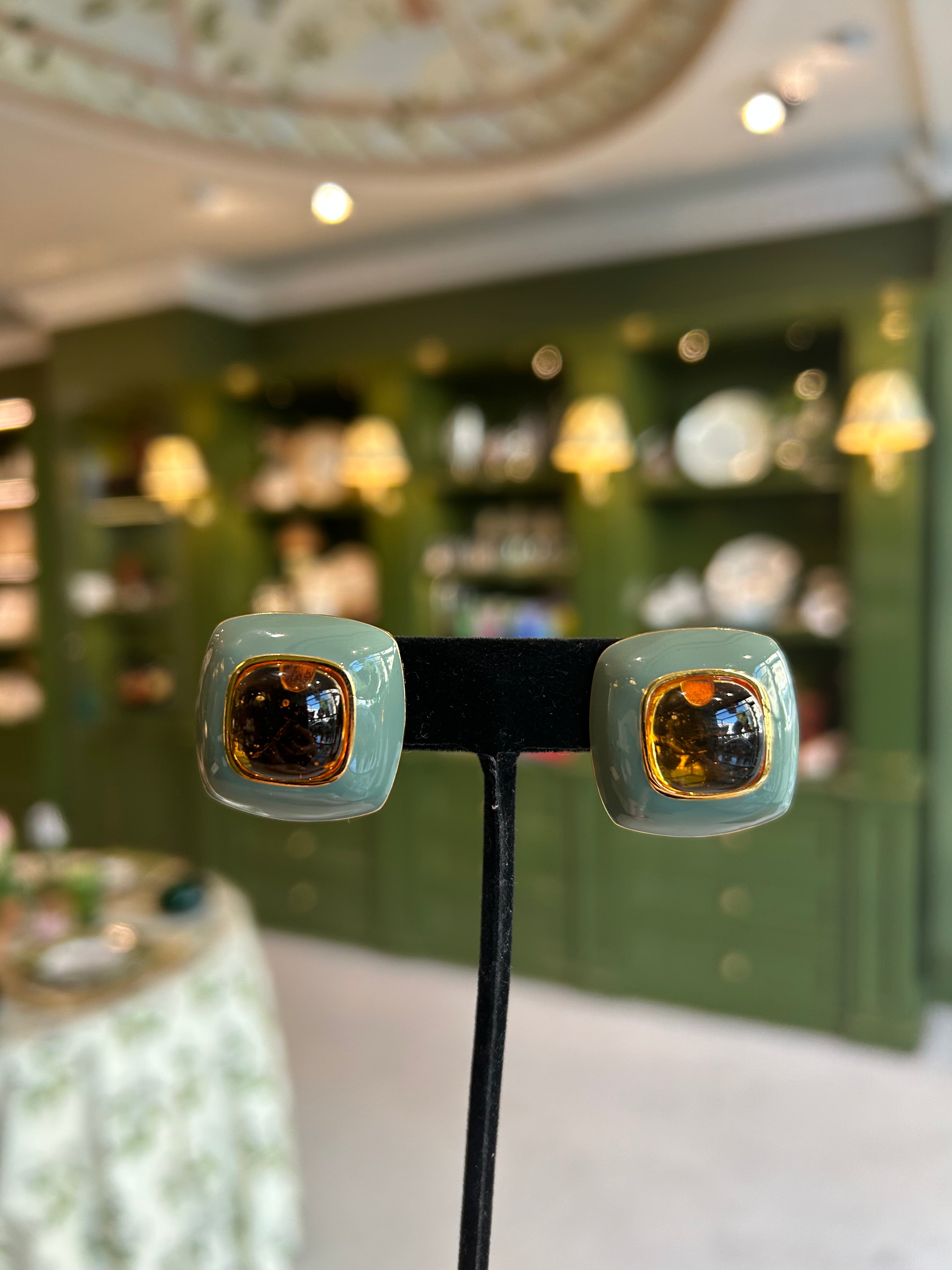 Palwer Clip Earrings