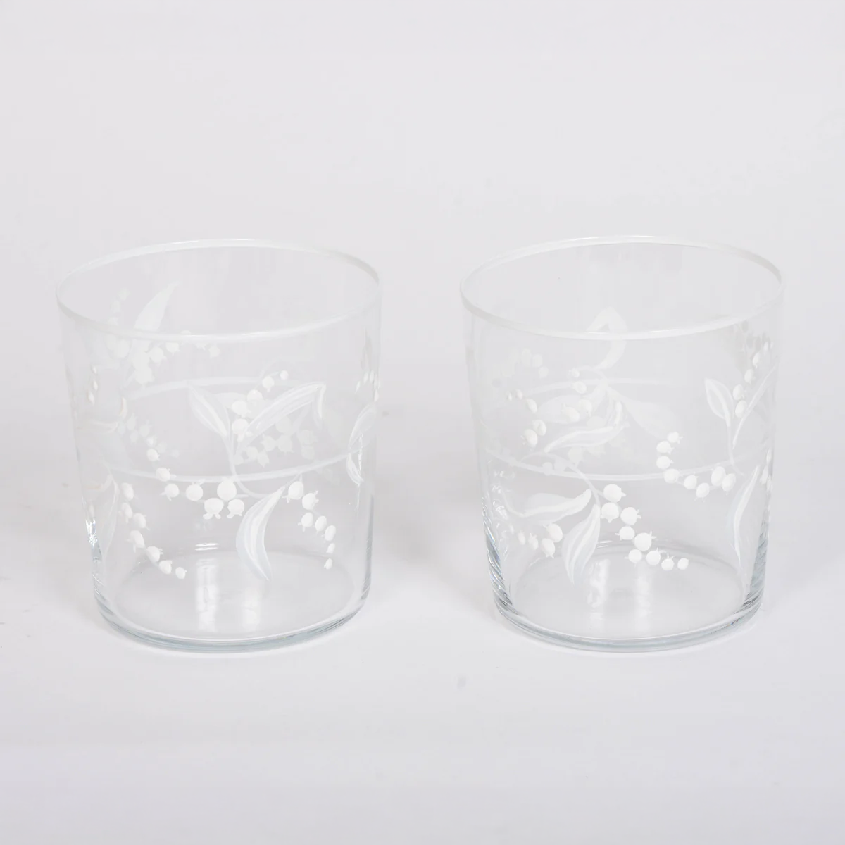 White Garland Lily of the Valley Tumbler