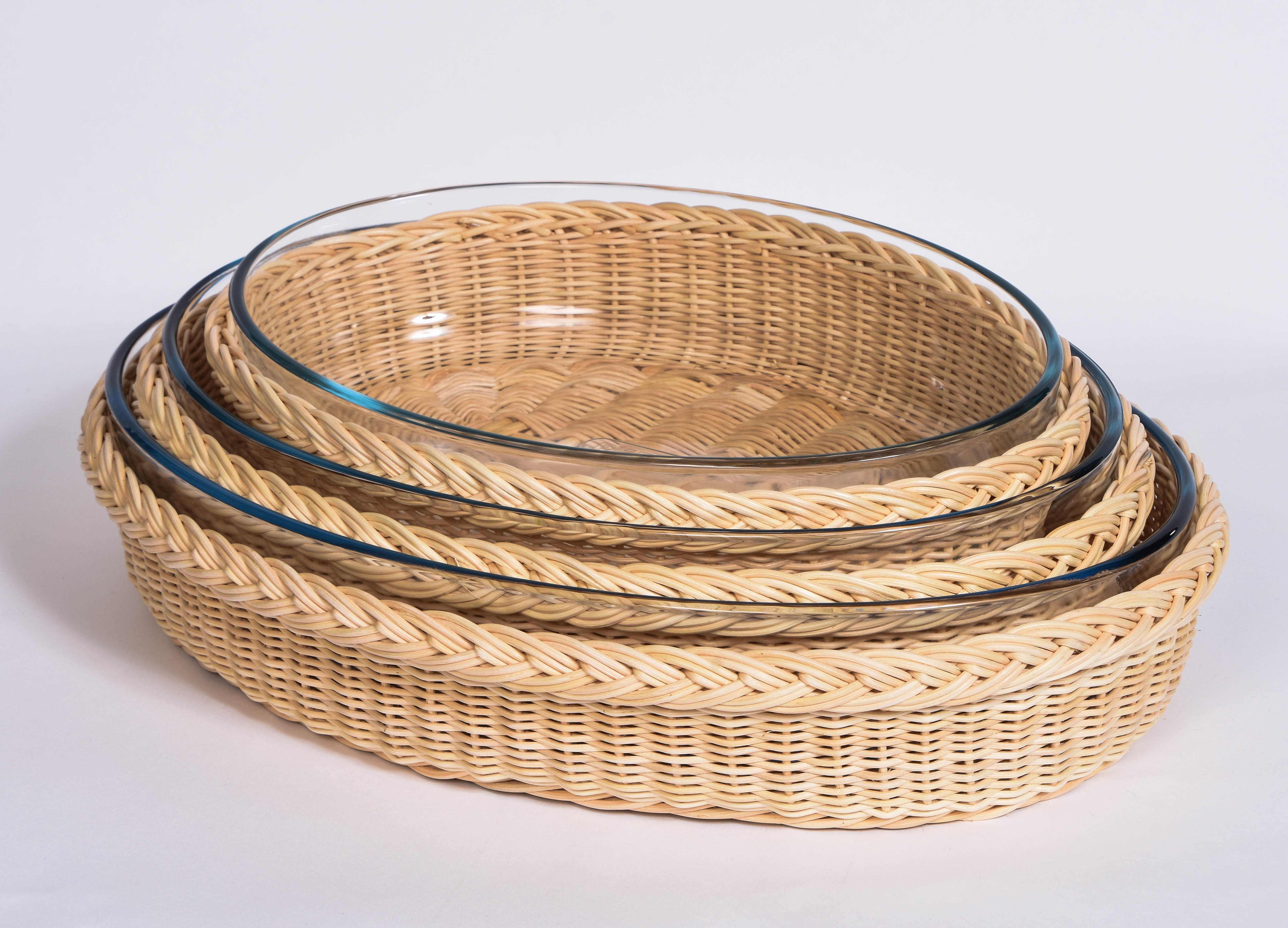 Oval Wicker Pyrex Dishes