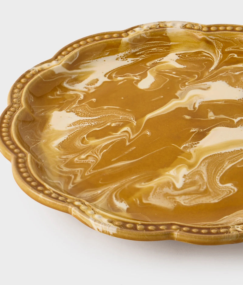Marbled Scalloped Ceramic Collection