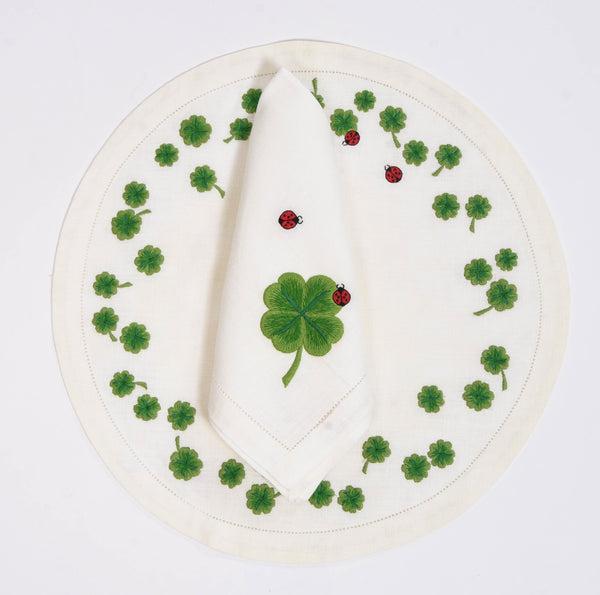 Round Clover Placemat and napkin