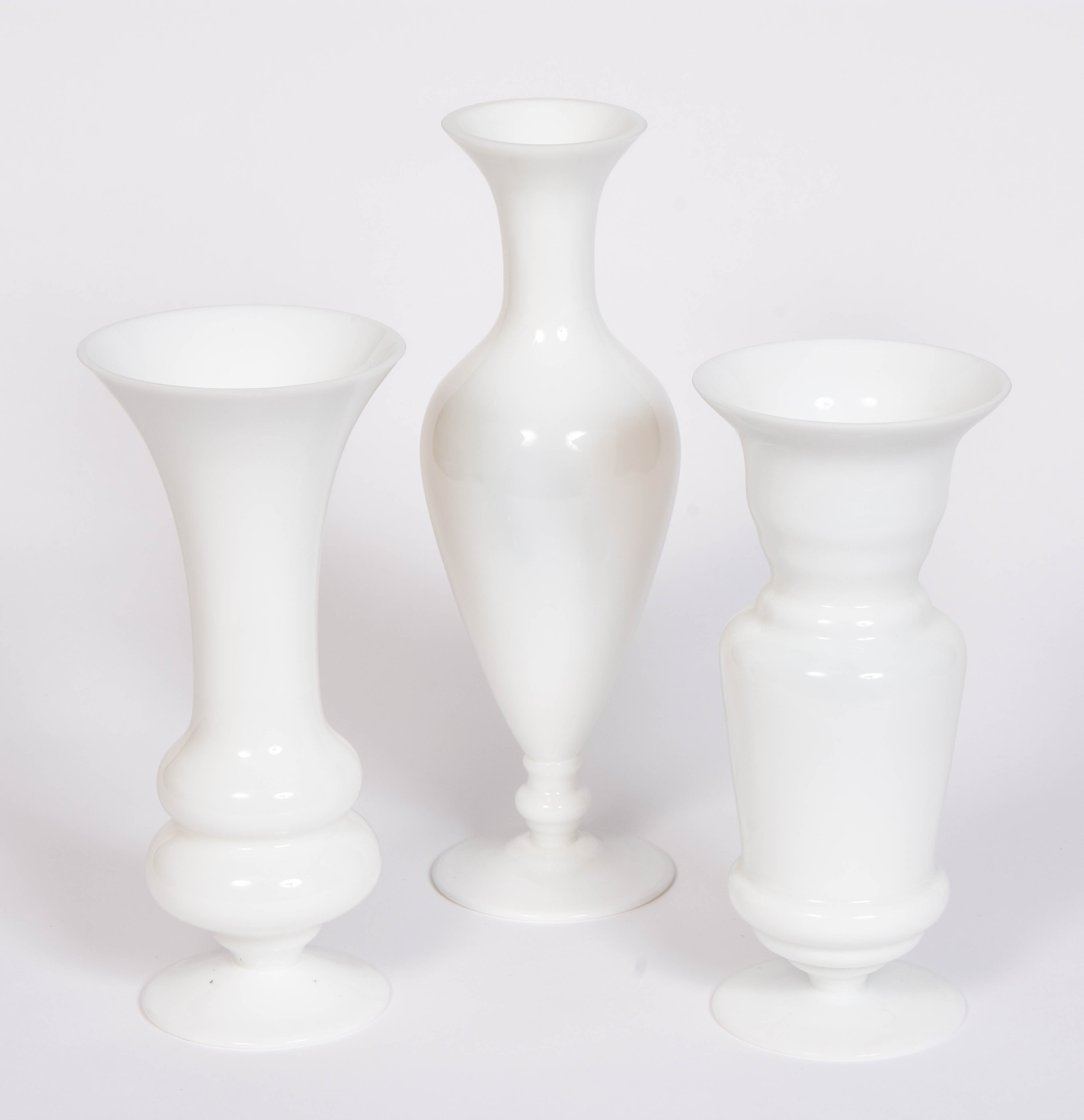 White Donata Vase Set