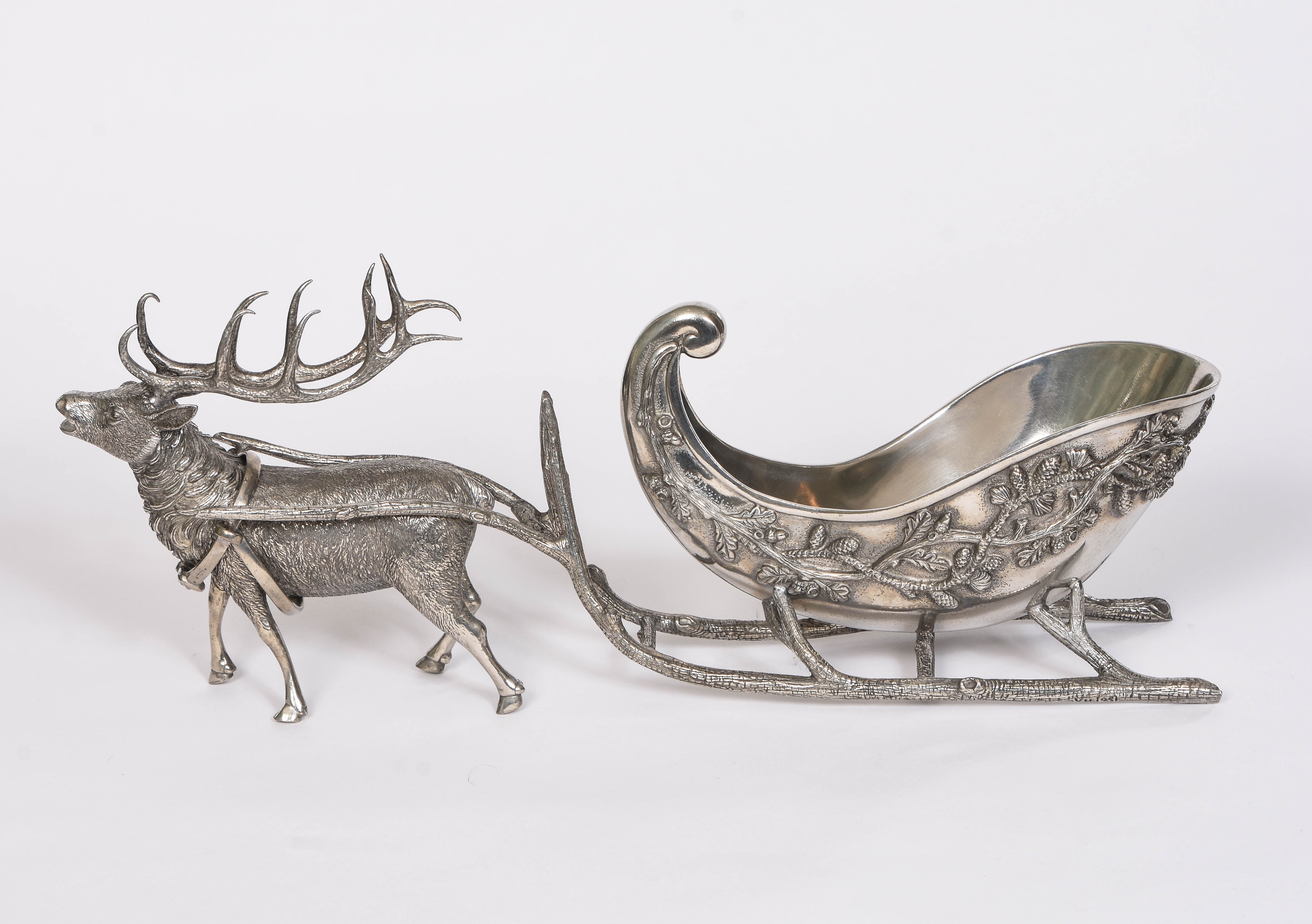 Reindeer Sleigh Centrepiece