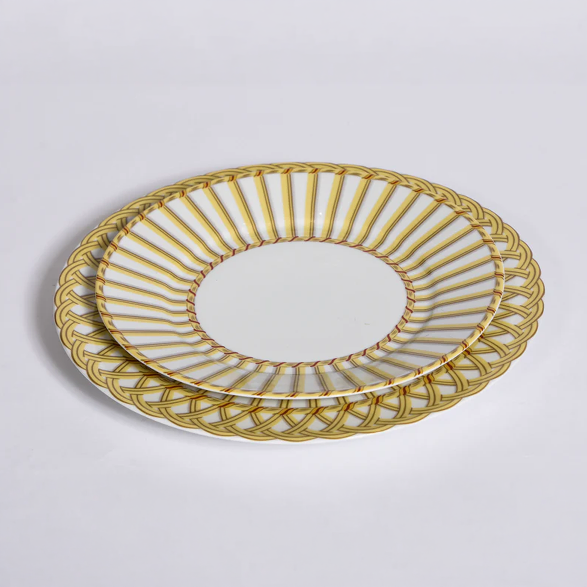 Vannerie Cottage Dinner Service